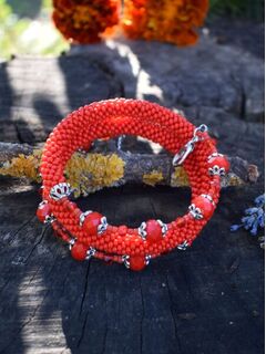 Многорядный браслет из бисера красный, изображение 3